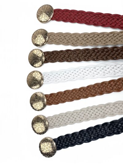 Cinturón trenzado ancho hebilla medallón grabada