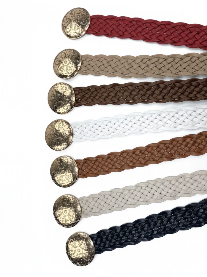 Cinturón trenzado ancho hebilla medallón grabada