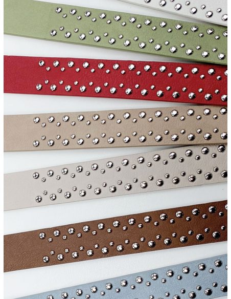 ceinture cloutée en métal
