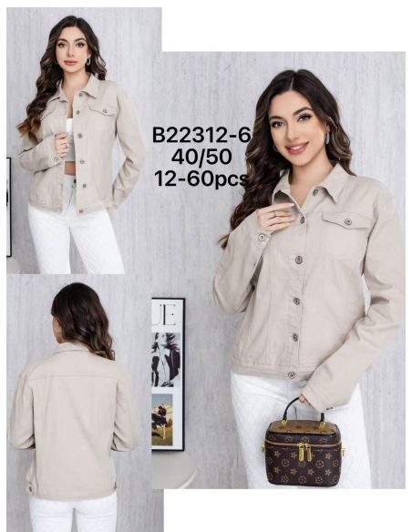 Jaqueta jeans básica plus size