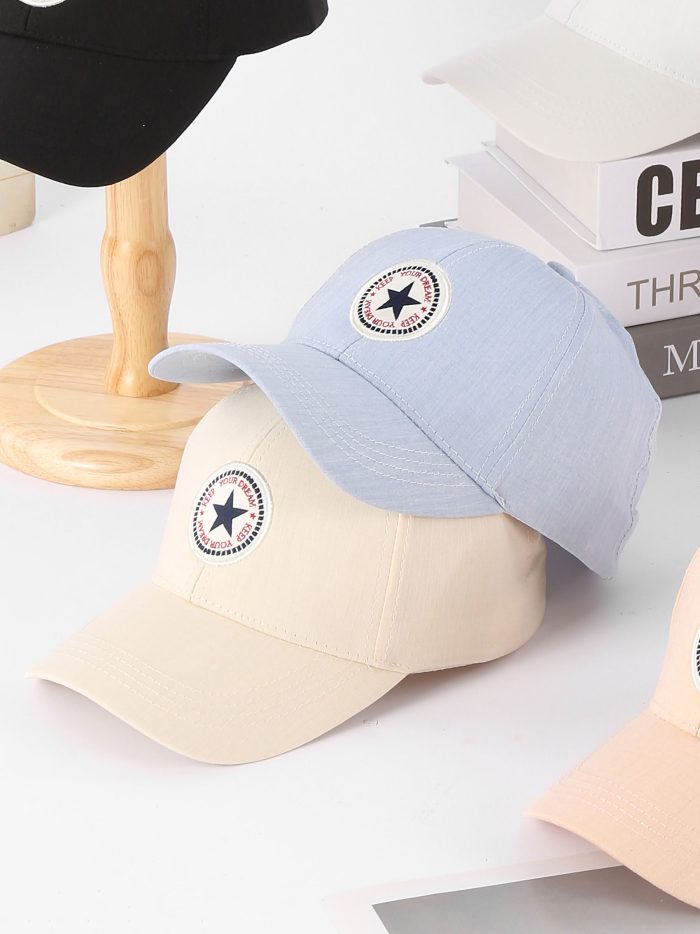 Gorra color pastel parche estrella