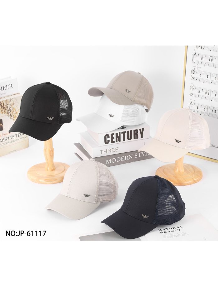 Gorra transpirable detalle metálico