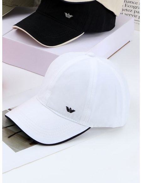 Gorra ribete en contraste