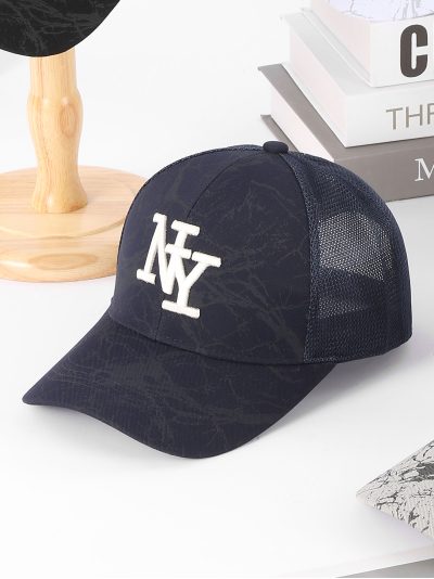 Gorra trucker letras bordadas