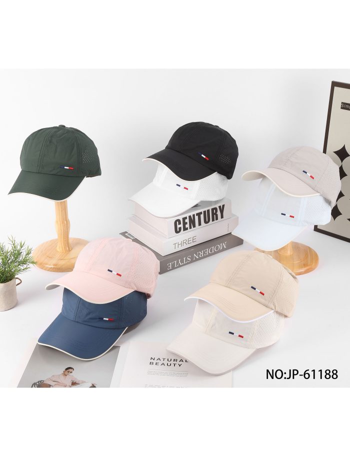 Boné respirável com detalhe da bandeira tricolor