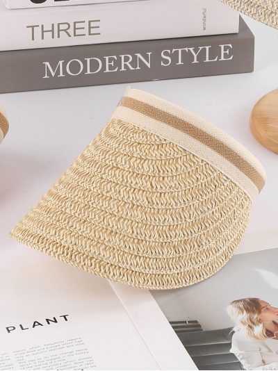 Gorra visera efecto rafia banda rayas