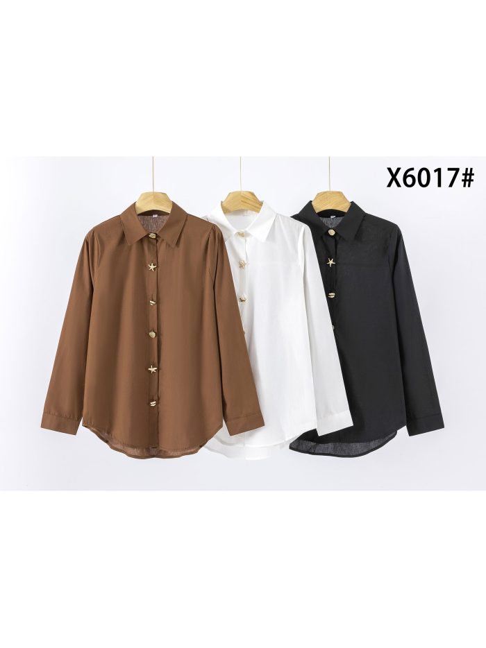 Baumwollhemd mit Sternknöpfen