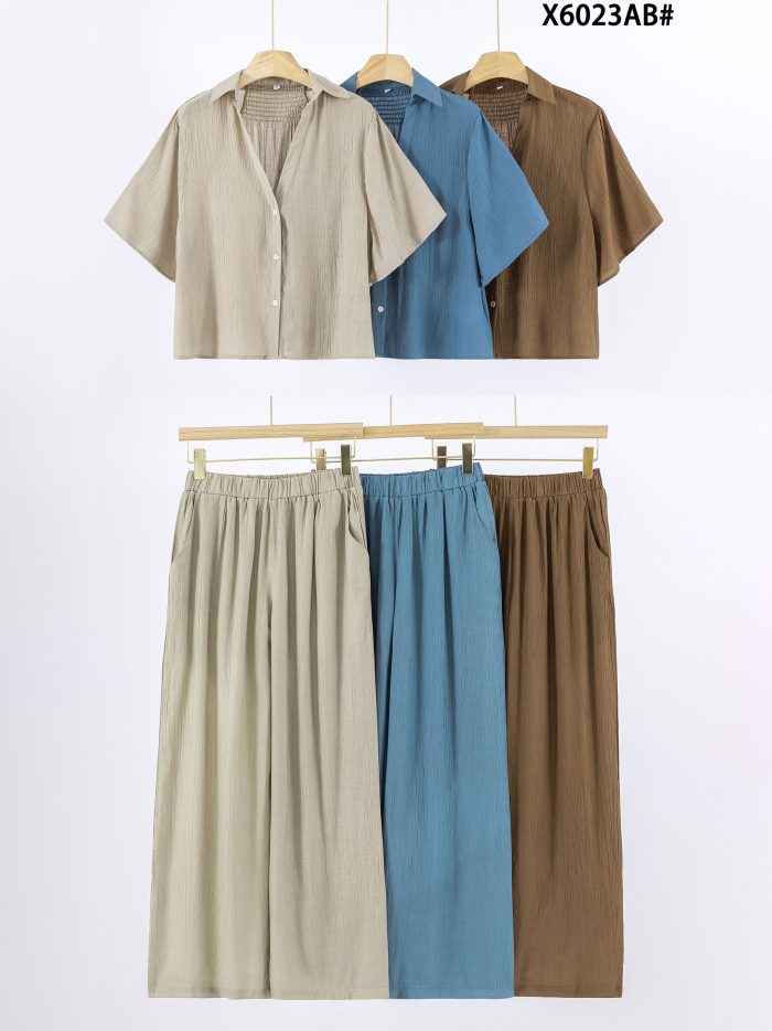 Conjunto de camisa de manga curta e calça