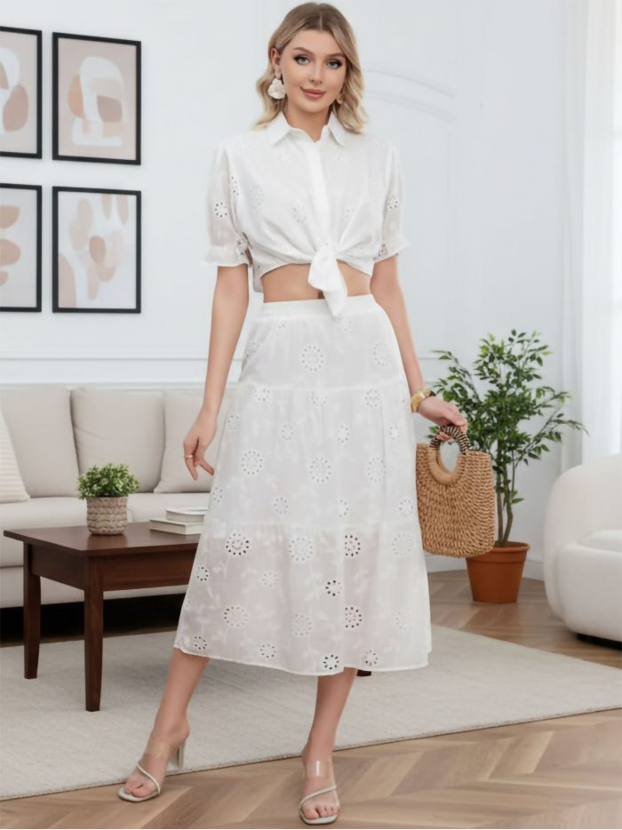 Completo traforato con camicia annodata + gonna midi