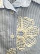 Camisa rayas flores bordadas
