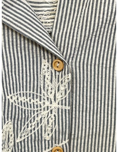 Abito camicia con righe, foglie ricamate e cintura