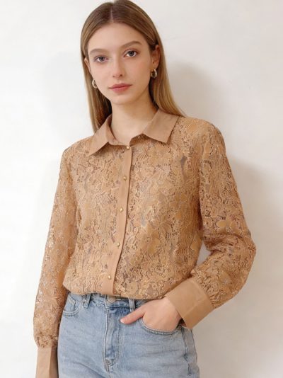 Camisa encaje botones de corazones