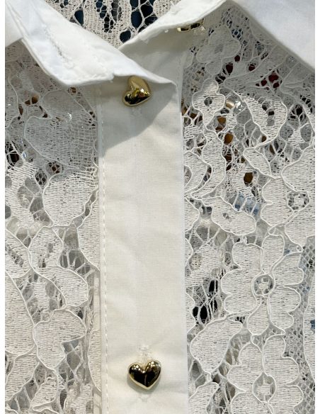 Camisa encaje botones de corazones