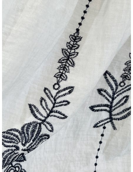 Falda larga bordada cintura nido