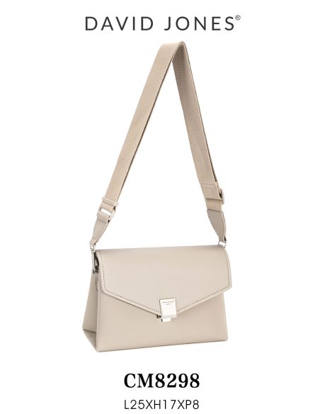 Borsa a tracolla con patta e chiusura in metallo