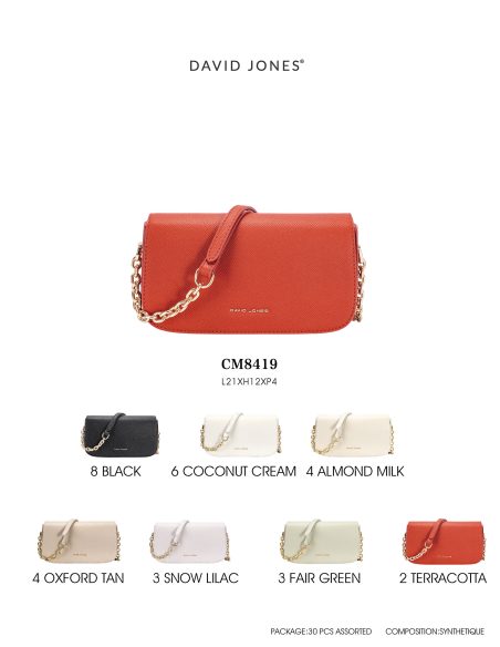 Umhängetasche mit Überschlag und Kettendetail