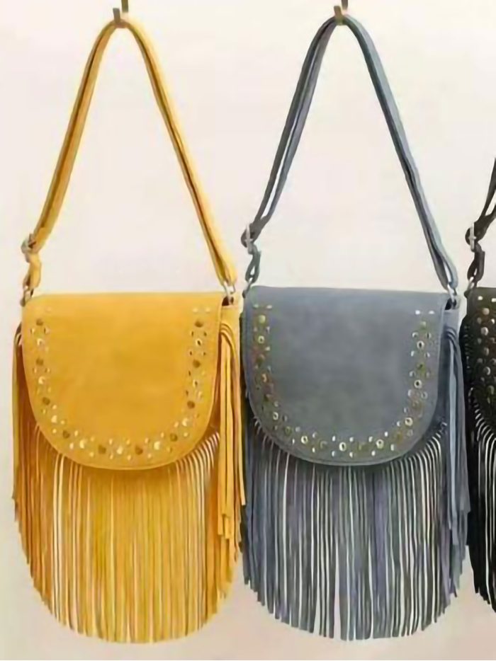 Bolso bandolera boho tachas flecos