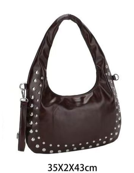 Bolso hobo efecto piel tachuelas