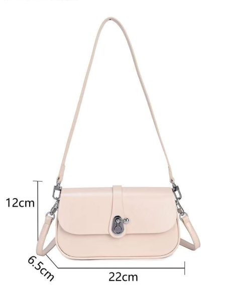 Baguette-Tasche mit Überschlag und Metallverschluss