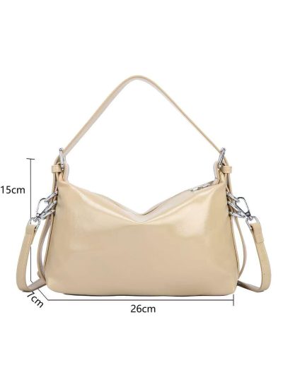 Schultertasche aus Lackleder