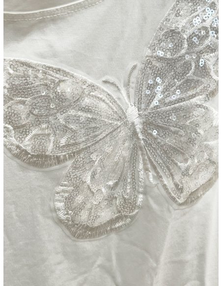 T-shirt con applicazione di farfalla