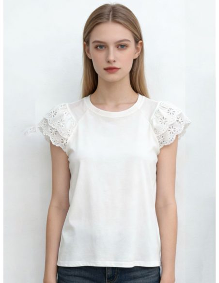 Camiseta manga detalle calado