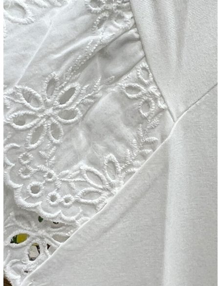 Camiseta manga detalle calado