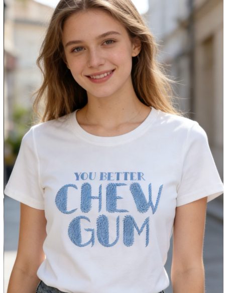 Camiseta bordado texto chew gum