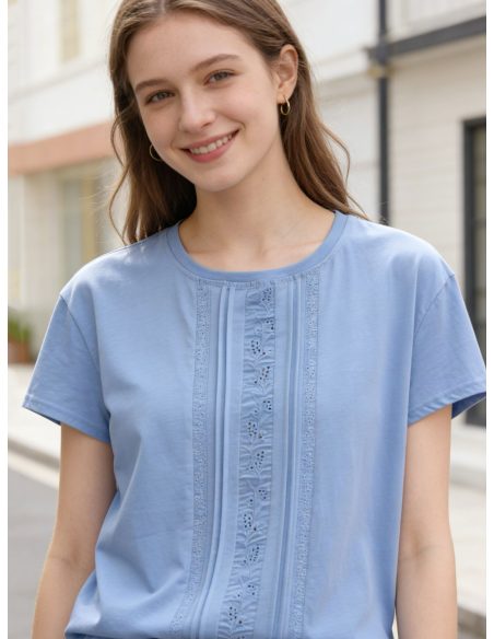 T-shirt con pannello frontale ricamato