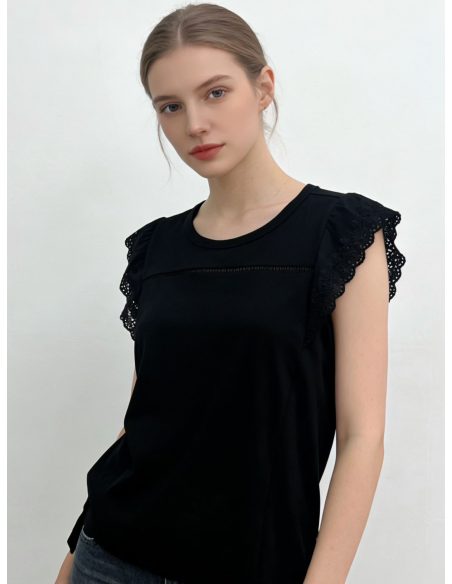 Sleeveless lace yoke top