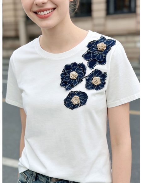 Jeans-T-Shirt mit Blumenmuster