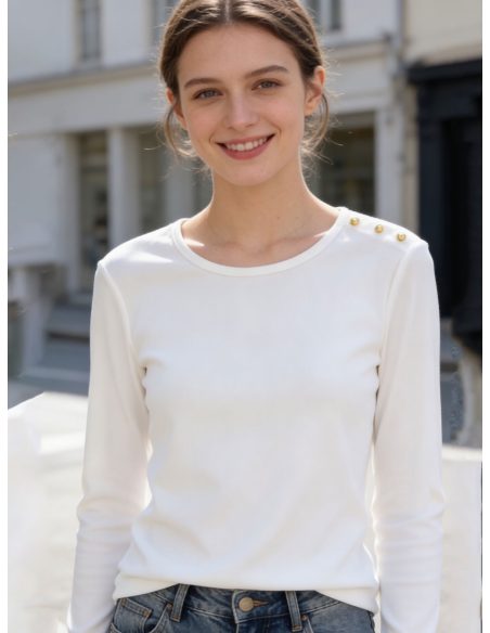 Camiseta botones en hombros