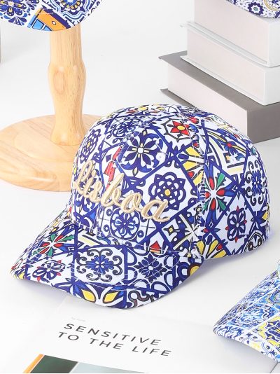 Gorra Lisboa bordada con estampado mosaico