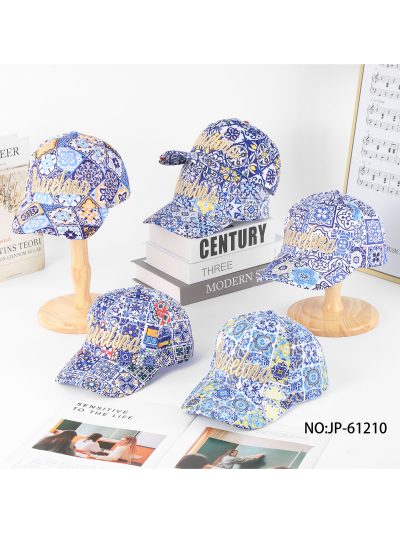 Gorra Barcelona bordada con estampado mosaico 2