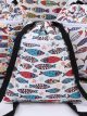 Rucksack mit Kordelzug und buntem Fischmuster