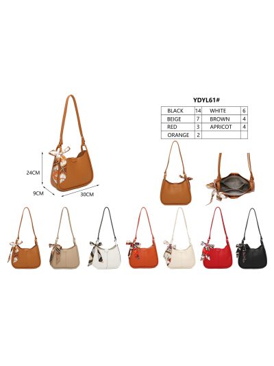 Bolso hobo con pañuelo decorativo 2