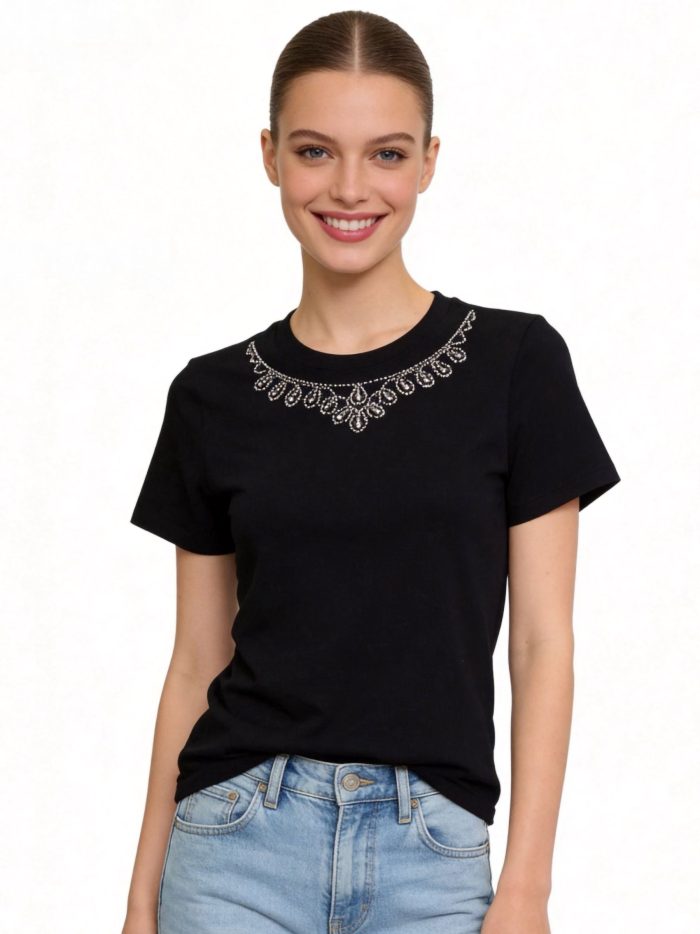 Baumwoll-T-Shirt mit Perlenkragen