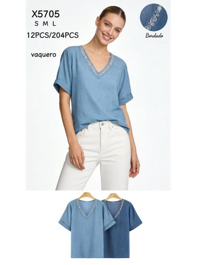 Blusa bordada símil denim escote en v 2