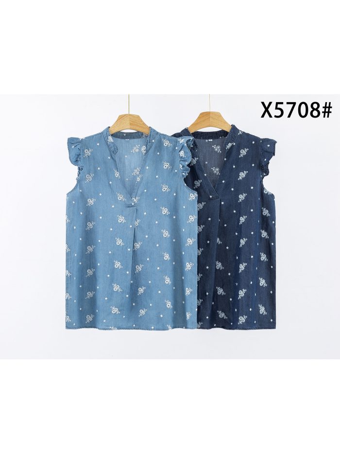Blusa bordada símil denim sin mangas volantes