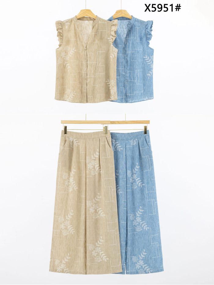 Conjunto efecto lino: Blusa estampada con strass + Pantalón