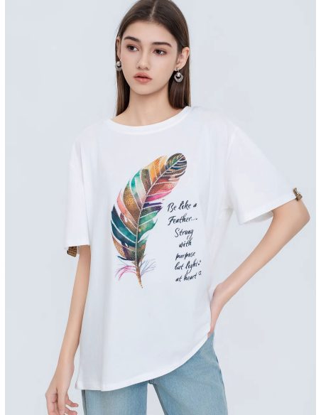 T-shirt oversize à imprimé plumes multicolores