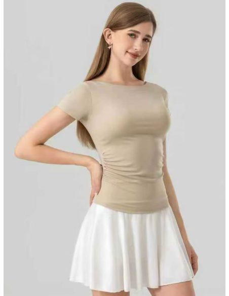 Camiseta entallada frunces laterales