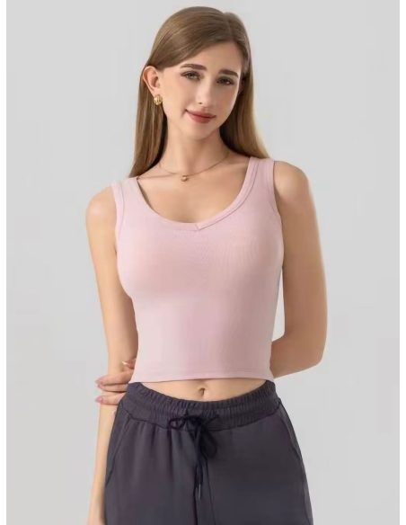 Geripptes Oberteil mit V-Ausschnitt