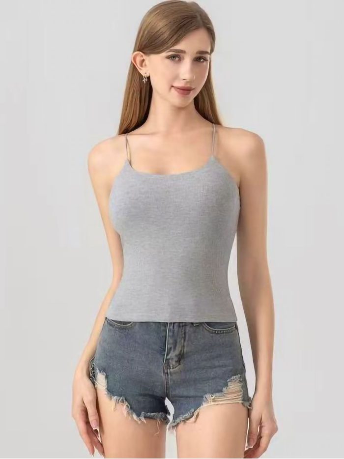 Haut à fines bretelles côtelées