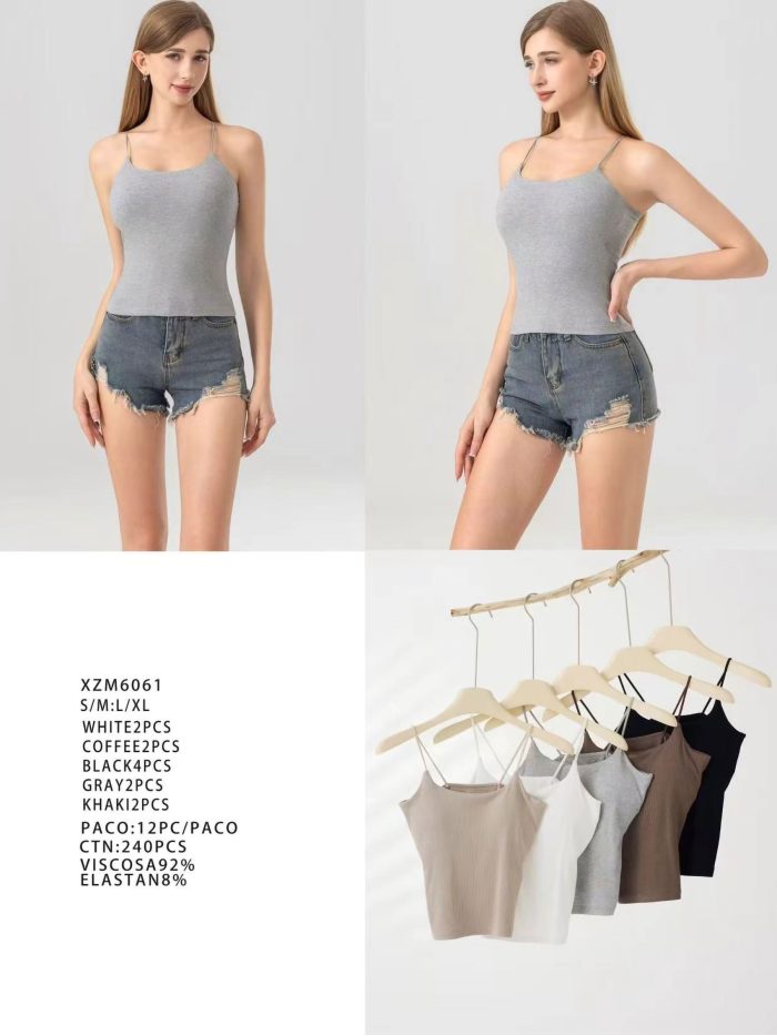 Haut à fines bretelles côtelées