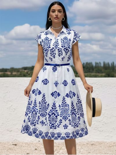 Robe chemise midi imprimée porcelaine avec ceinture