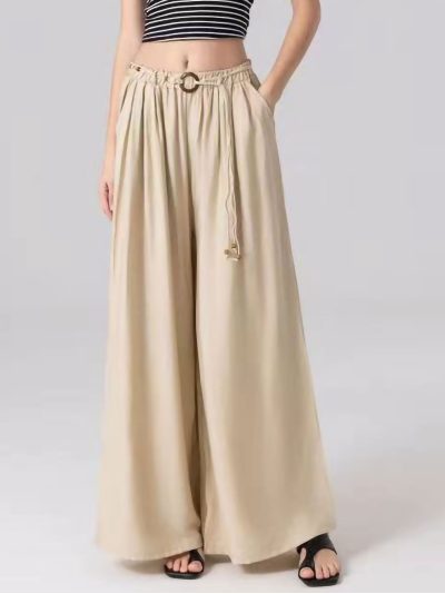 Pantaloni a gamba larga con cintura decorativa e pieghe