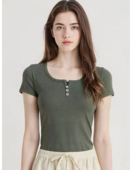 Camiseta canalé con botones