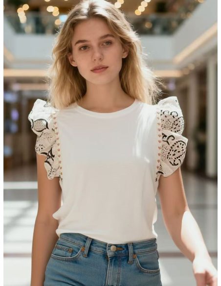 Camiseta manga volantes bordado