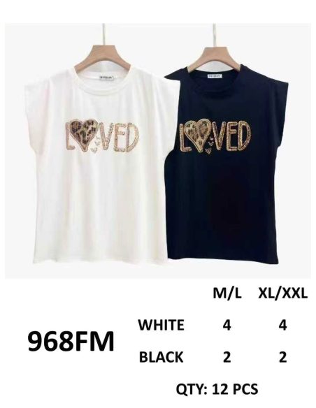 Camiseta linda com strass e estampa de leopardo.